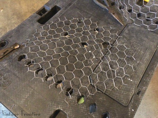 Chicken Wire Cake Carrier