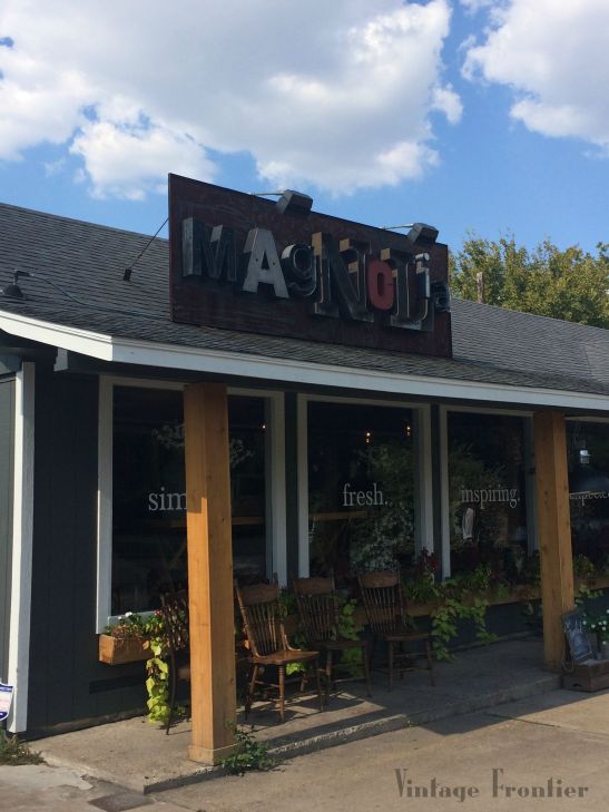 Making sure to check off a few Bucket List Items on our way to Texas Antiques Week. 